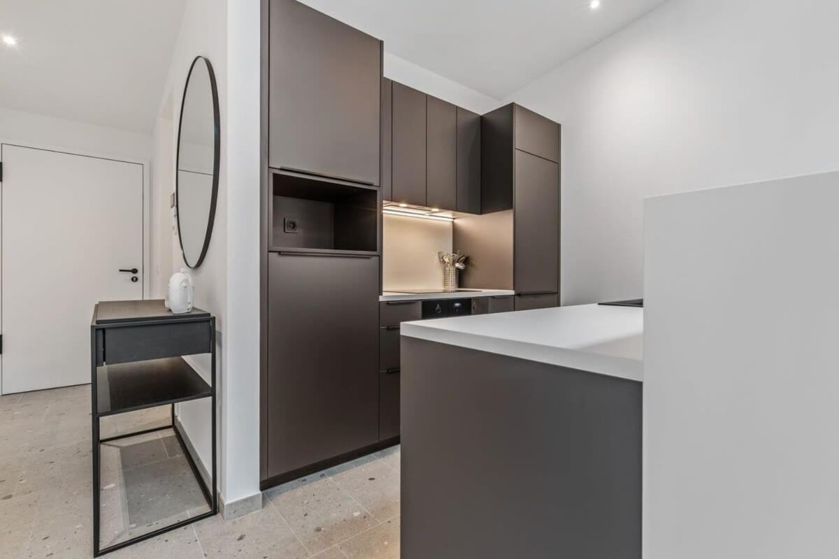 Apartamento Luxurious 2Br Apt With Balcony In Luxemburgo Exterior foto